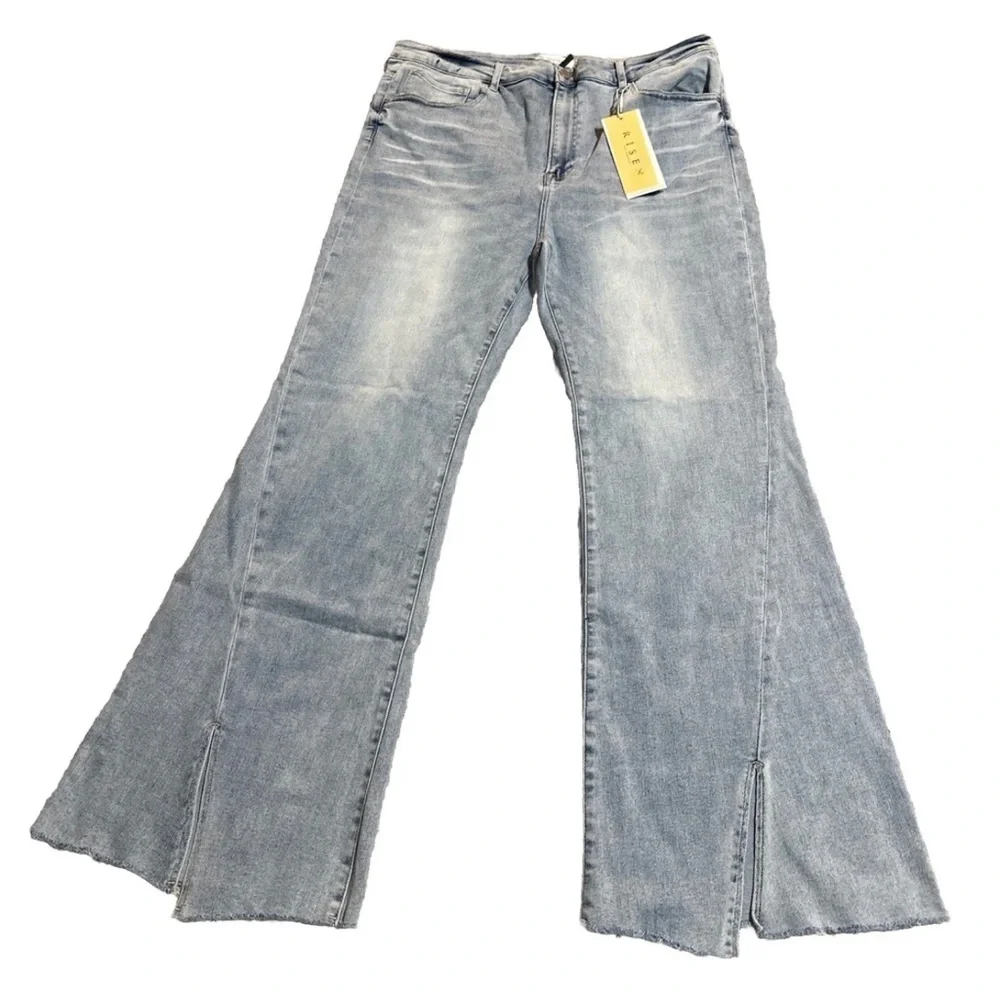 Risen Light Wash Women's Flared Jeans